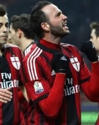  萨索洛进攻多点开花，团队配合斩获联赛两连胜