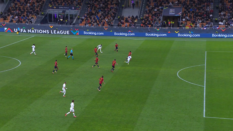 莱斯特城老将经验定乾坤,补时点球绝杀留住欧战希望    莱斯特城老将经验定乾坤,补时点球绝杀留住欧战希望